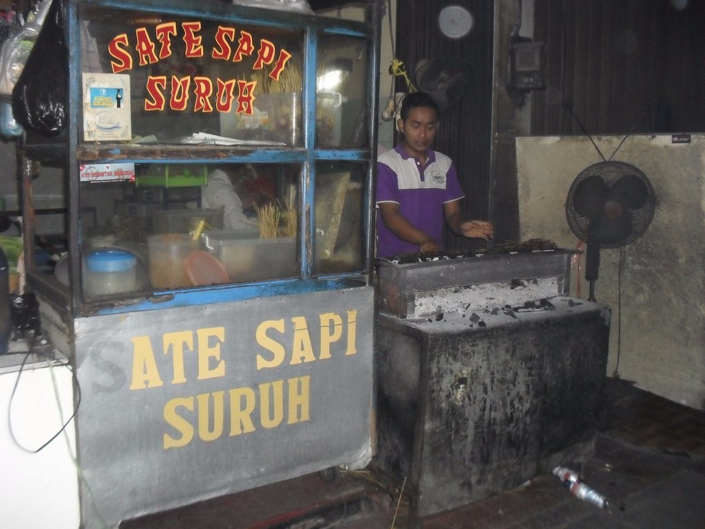 Warung Sate Sapi Suruh